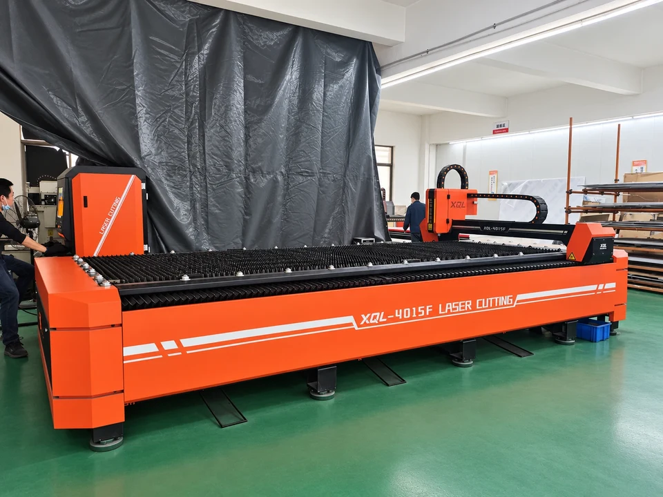 Laser cutting equipment